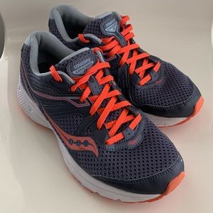 Saucony - Grid Cohesion 11 - women’s size 8